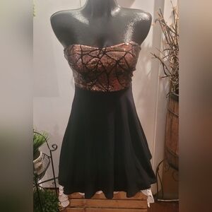 Suzy Shier Strapless Fit And Flare Dress Size XS